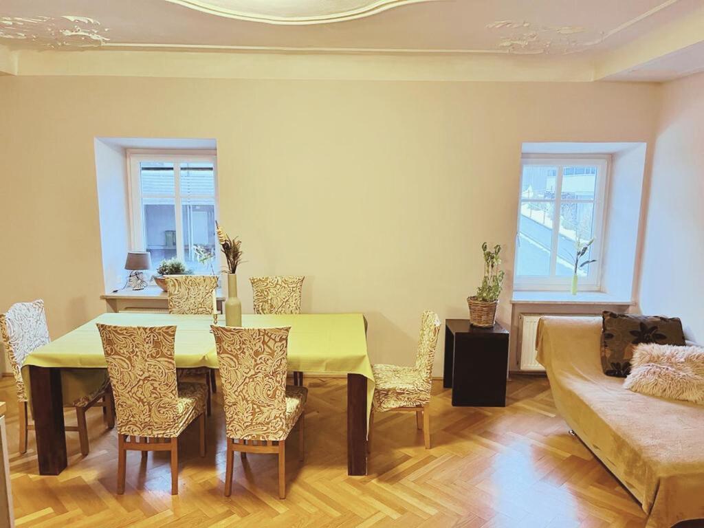 Taferne In Koestendorf - Ferienwohnung Monteurzimmer Ноймаркт-ам-Валлерзе Экстерьер фото