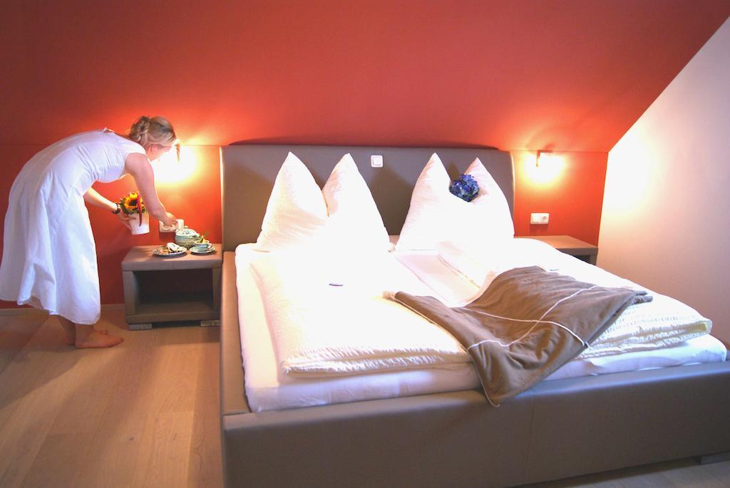 Taferne In Koestendorf - Ferienwohnung Monteurzimmer Ноймаркт-ам-Валлерзе Экстерьер фото